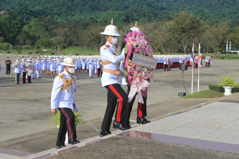 พิธีวางพวงมาลาและถวายบังคม เนื่องในวันคล้ายวันสวรรคตพระบาทสมเด็จพระจุลจอมเกล้าเจ้าอยู่หัว รัชกาลที่ ๕ “วันปิยมหาราช”