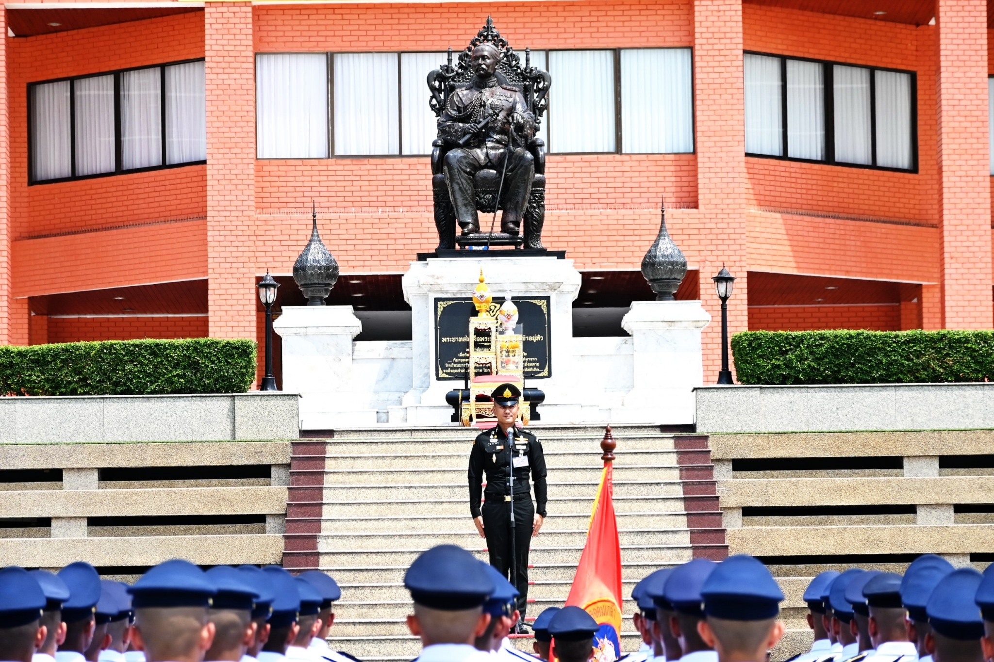 ประมวลภาพ พิธีรับ-ส่งตัว นตท. ชั้นปีที่ 2 รุ่น 65 ประจำปีการศึกษา 2567