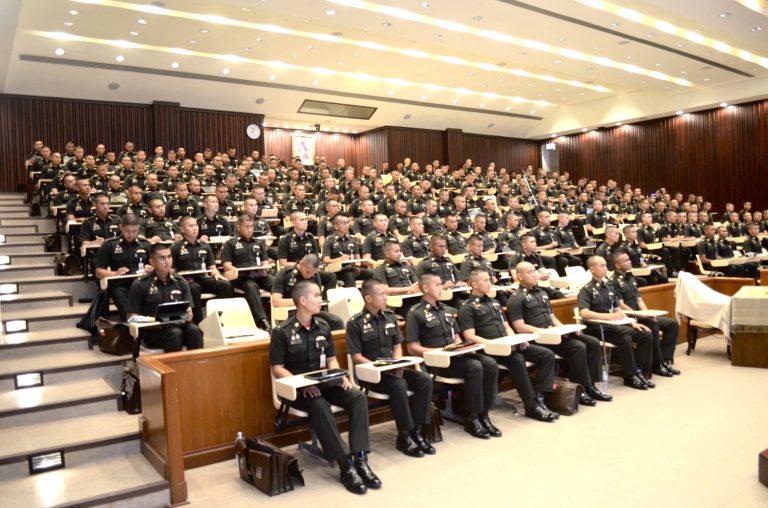 รร.จปร. จัดงานวันสัมมนาวิชาการอาจารย์ และ นนร. ครั้งที่ 21 ประจำปี 2567