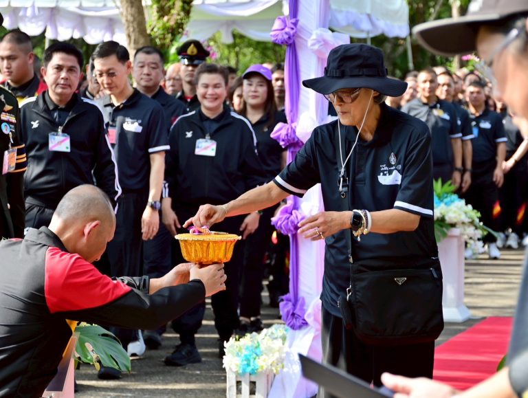 พลเอกหญิง สมเด็จพระกนิษฐาธิราชเจ้า กรมสมเด็จพระเทพรัตนราชสุดาฯ สยามบรมราชกุมารี เสด็จพระราชดำเนินไปยังโรงเรียนนายร้อยพระจุลจอมเกล้า อำเภอเมือง จังหวัดนครนายก ทรงเป็นประธานการแข่งขัน “เดิน-วิ่ง เขาชะโงกซูเปอร์ฮาล์ฟมาราธอน” ประจำปี ๒๕๖๘ ครั้งที่ ๓๑