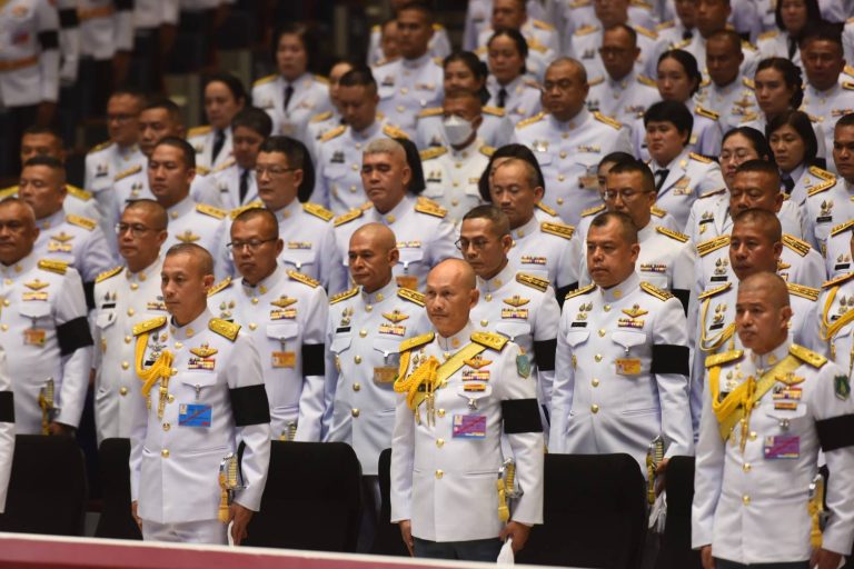 พลโท อาจิณ ปัทมจิตร ผู้บัญชาการโรงเรียนนายร้อยพระจุลจอมเกล้า เป็นประธานนำคณะผู้บังคับบัญชา,  ข้าราชการ, นักเรียนนายร้อย และกำลังพลโรงเรียนนายร้อยพระจุลจอมเกล้า ร่วมพิธีถวายความอาลัย สมเด็จพระเจ้าลูกเธอ เจ้าฟ้าพัชรกิติยาภา นเรนทิราเทพยวดี กรมหลวงราชสาริณีสิริพัชร มหาวัชรราชธิดา